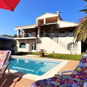 & Panoramic Olivars Bed and breakfast